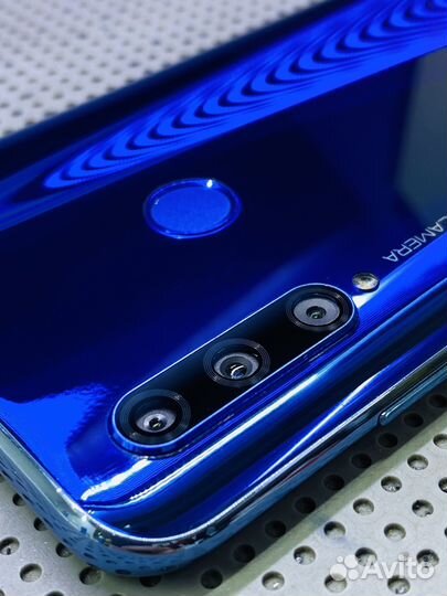 HONOR 10i, 4/128 ГБ