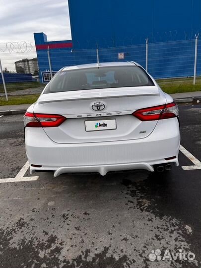 Toyota Camry 2.5 AT, 2019, битый, 80 000 км