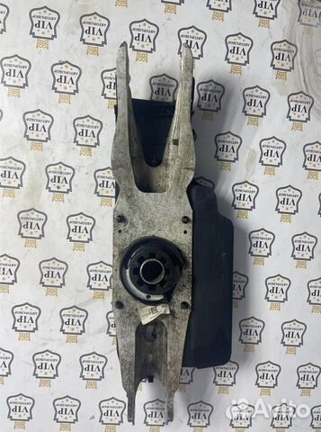 Рычаг поперечный задний правый Mercedes-Benz