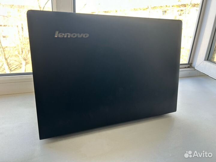 Ноутбук lenovo