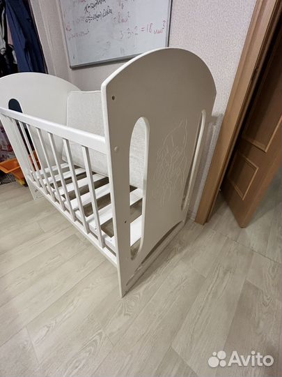 Детская кроватка для новорожденного
