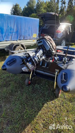 Продам лодку с мотором