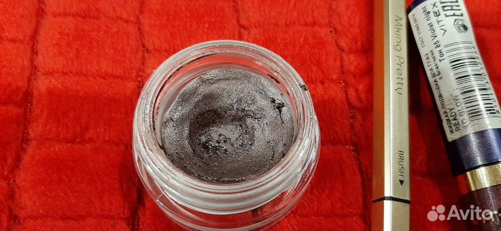 Косметика пакетом,тональный крем,тени,карандаш