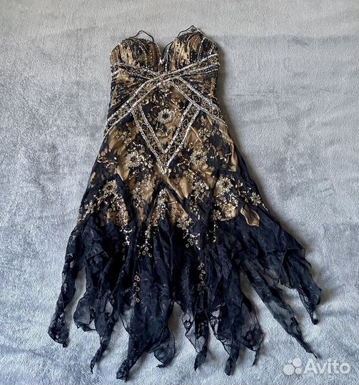 Вечернее платье