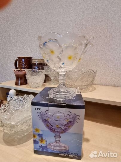 Посуда керамическая, хрустальная