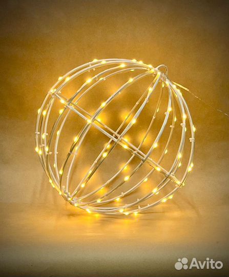 Новогодние уличные украшения