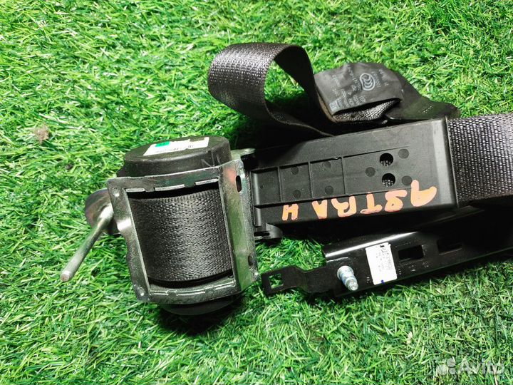 Ремень безопасности передний правый Opel Astra GTC