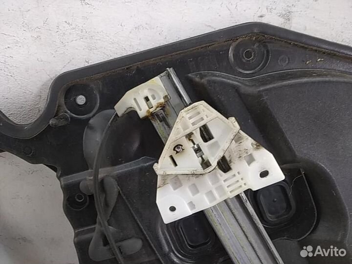 Стеклоподъемник электр. передний правый Mazda CX-7