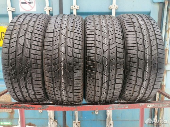 Continental ContiWinterContact TS 830 P 235/45 R19 99V