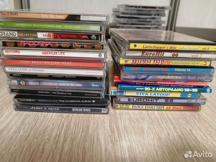 Коллекция cd компакт дисков