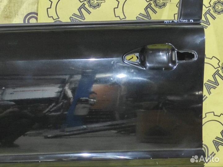 Дверь передняя левая Toyota Harrier MCU30 1mzfe