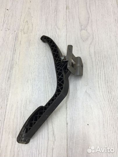 Педаль газа Nissan almera G15