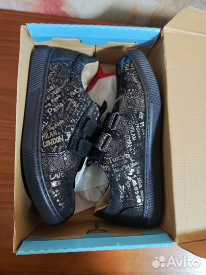 Полуботинки 36 размер новые