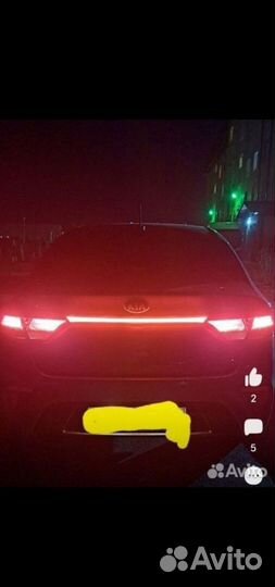 Задний фонарь центральный лед на Киа Рио 4