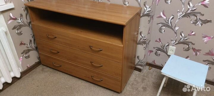 Шкафы и комоды бу