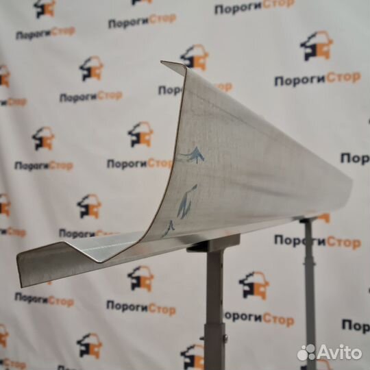 Ремонтные пороги VW Jetta 5 полупрофиль комплект