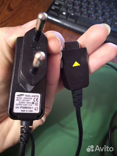 Блок питания/зарядка Samsung 5V 0.7A