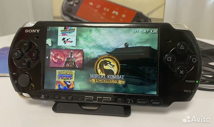 Sony PSP 3008 прошитая 100 игр