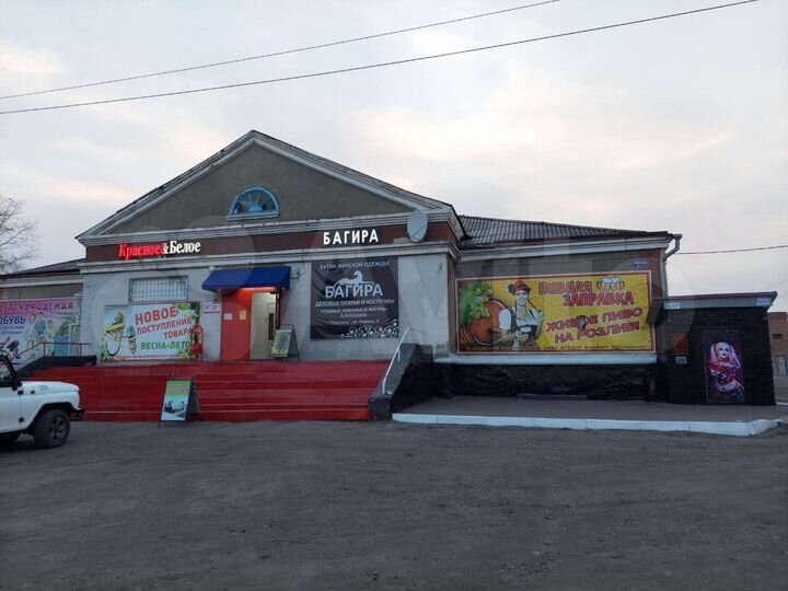 Здание, 719 м²