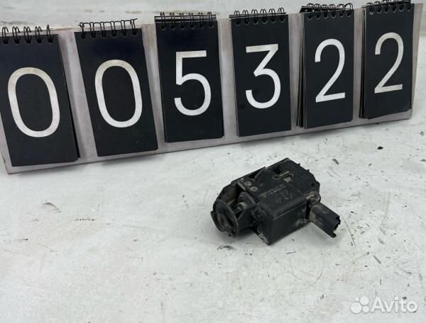 Замок лючка бензобака Citroen С4 седан(B7) EP6C