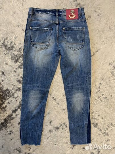 Джинсы