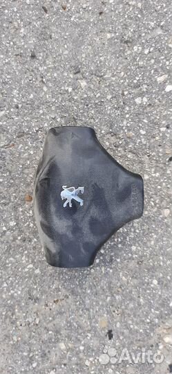 Подушка безопасности в руль Peugeot 206