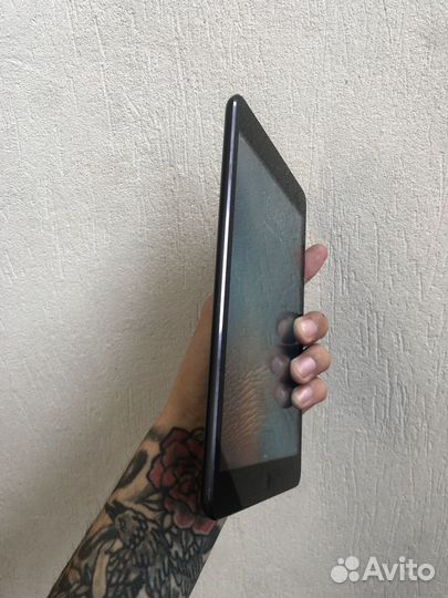 Apple iPad mini 64Gb Wi-Fi Black (MD530RS/A)