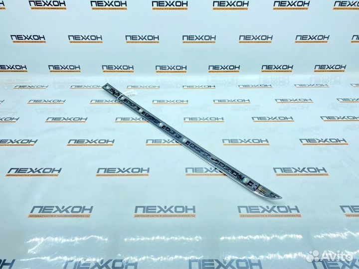 Молдинг двери задний правый Bmw 7-Series G12 3.0