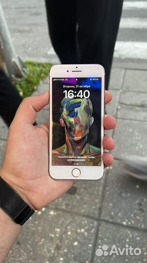 iPhone 8, 64 ГБ