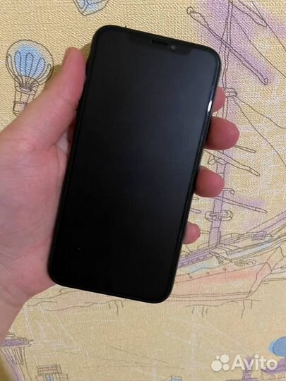 iPhone X, 64 ГБ
