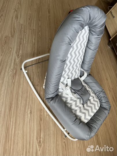 Шезлонг детский