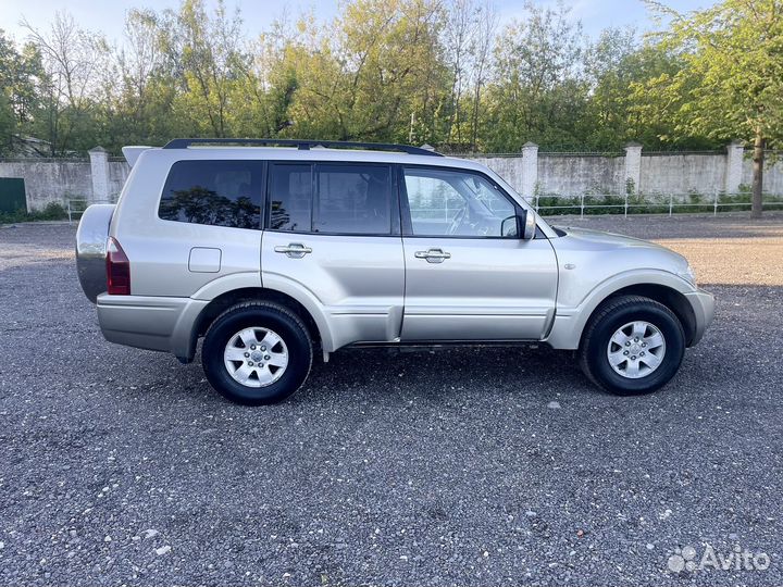 Mitsubishi Pajero 3.5 AT, 2004, 271 757 км