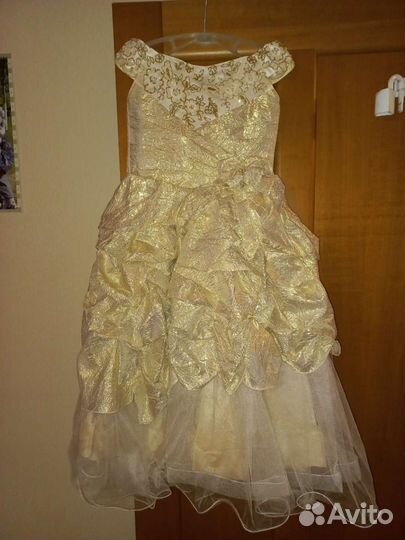 Бальное платье