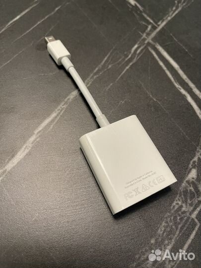Адаптер Apple Thunderbolt to VGA