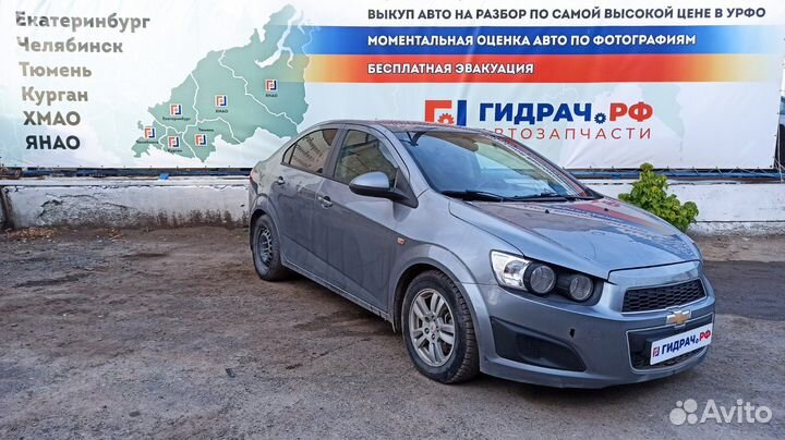 Замок двери передней правой Chevrolet Aveo (T300)