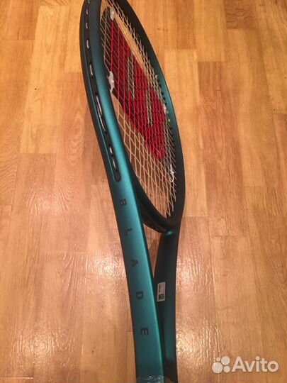 Теннисная ракетка Wilson Blаdе 101L v9