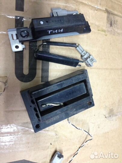 Антенна беcключевого доступа ниссан тиида с 11