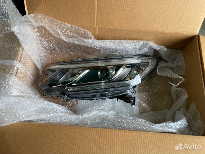 Фара правая Honda Cr-V 4 RM 2015-2018