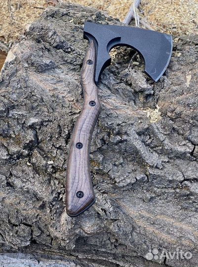 Кованый топор