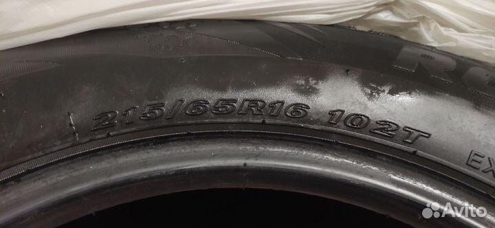 Roadstone Winguard WinSpike 215/65 R16 102T