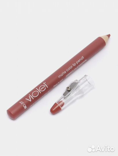 Карандаш для губ с точилкой