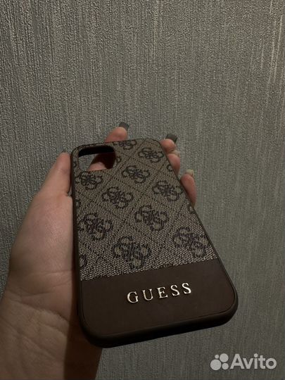 Чехол на iPhone 12 guess