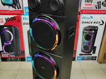 жокей на лошади. эй дискжокей сделай музыку громче. эй диск-жокей сделай музыку громче слушать. комиссар диск-жокей. эй диск-жокей сделай музыку громче.