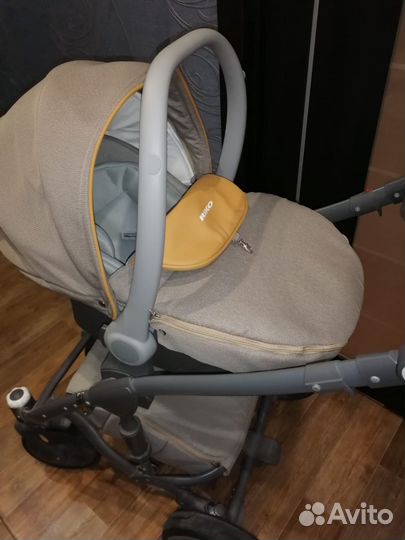 Коляска 3 в 1 Riko Vario