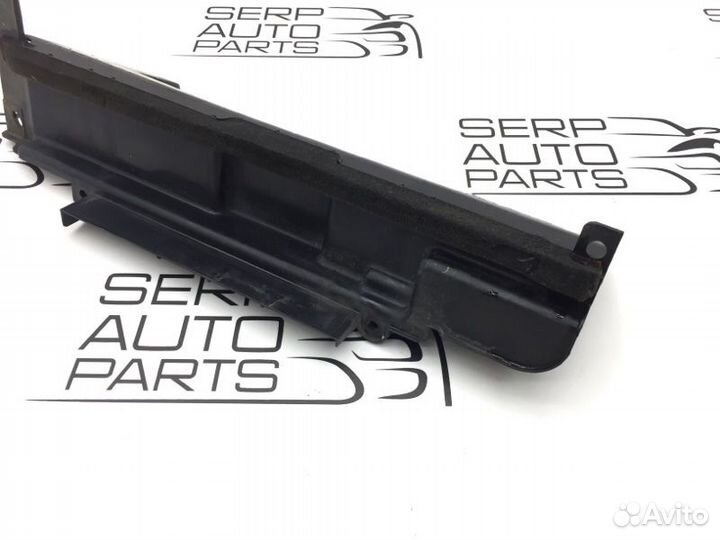 Дефлектор радиатора правый Kia Ceed JD D4FB 2012