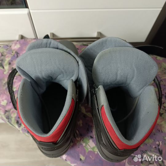 Лыжные ботинки spine