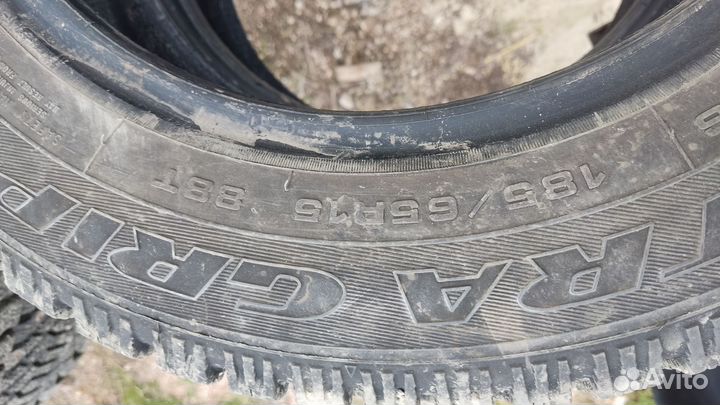 Goodyear UltraGrip 500 185/65 R15 88T