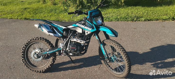 Кроссовый мотоцикл 250