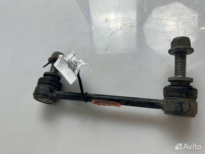Стойка стабилизатора задняя правая Land Rover