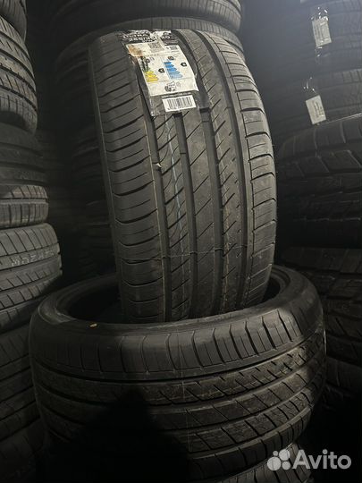 Arivo Ultra ARZ5 255/35 R20 97W